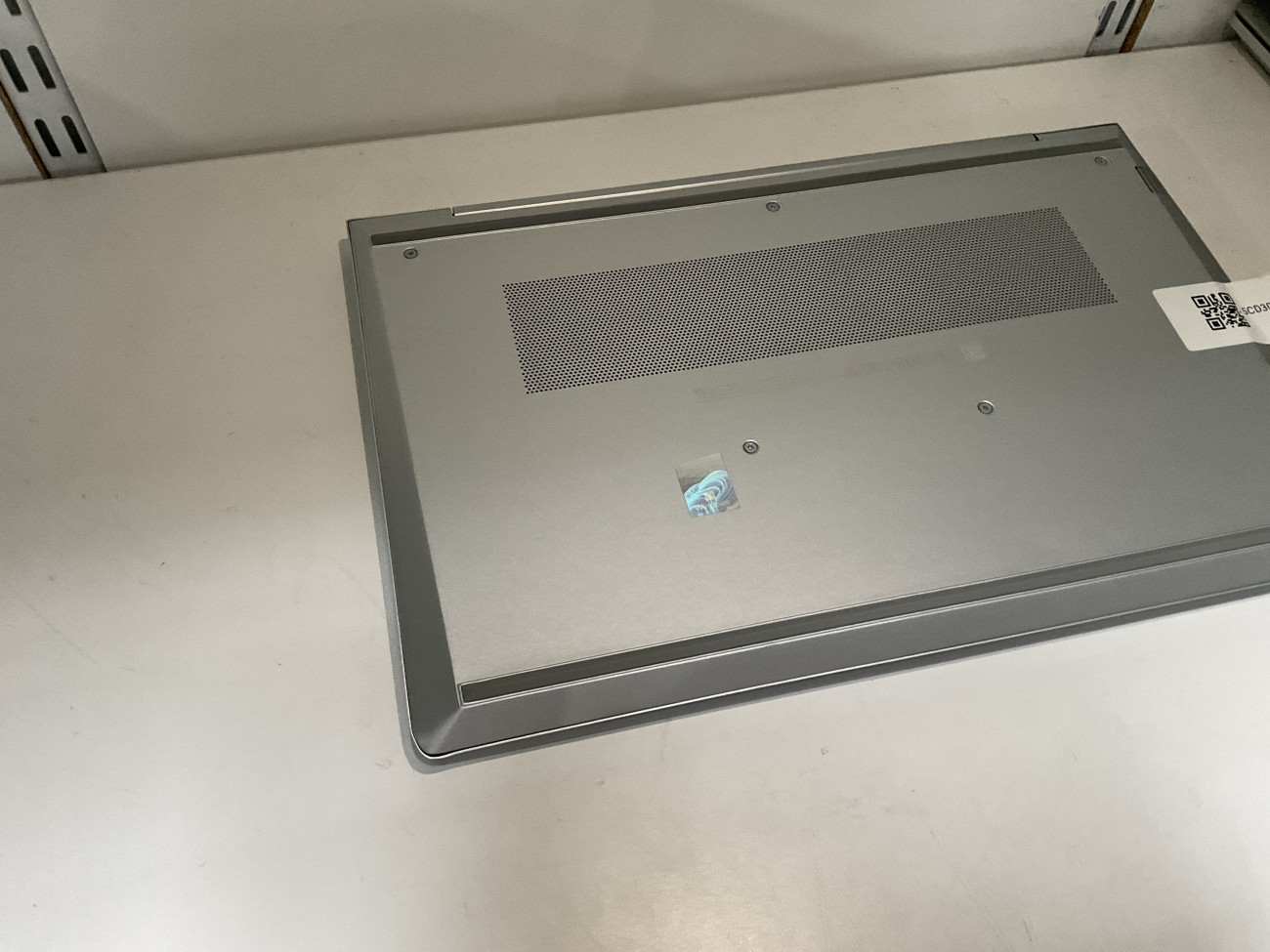 hpeb640g9.jpg