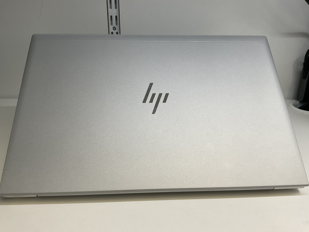 hpeb850g8.jpg