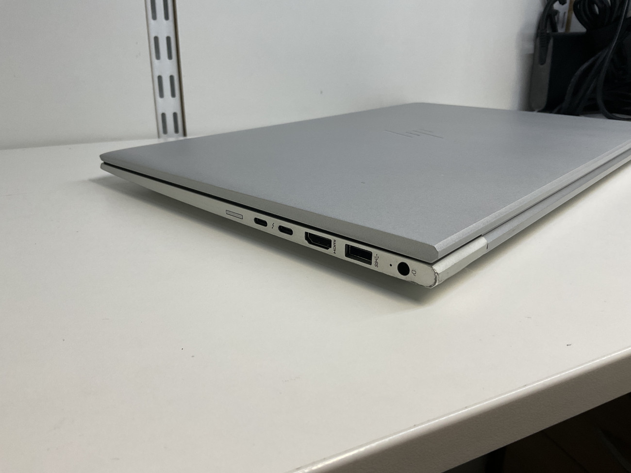 hpeb850g8.jpg