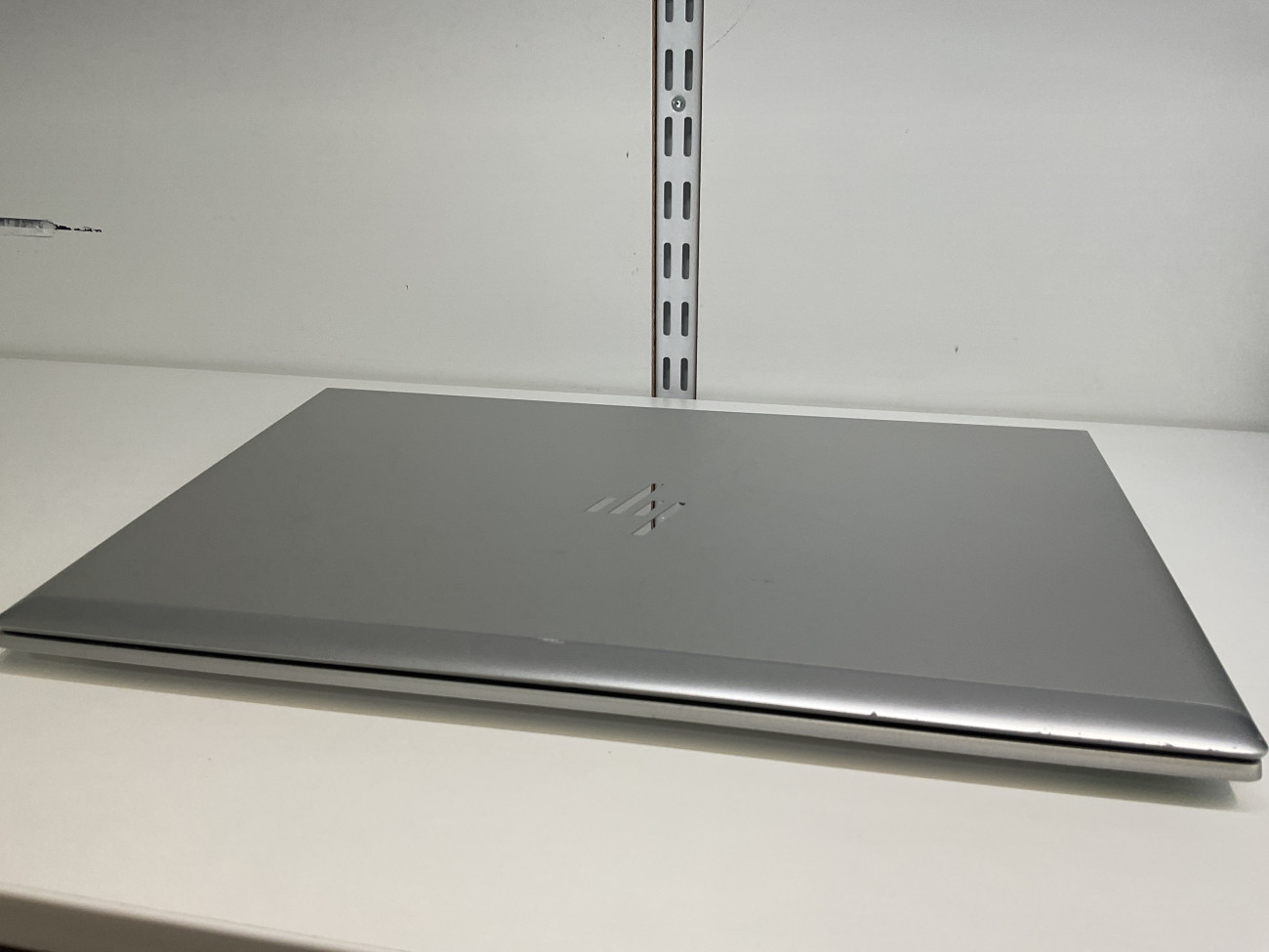 hpeb850g8.jpg