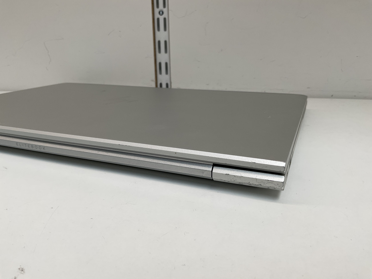 hpeb850g8.jpg