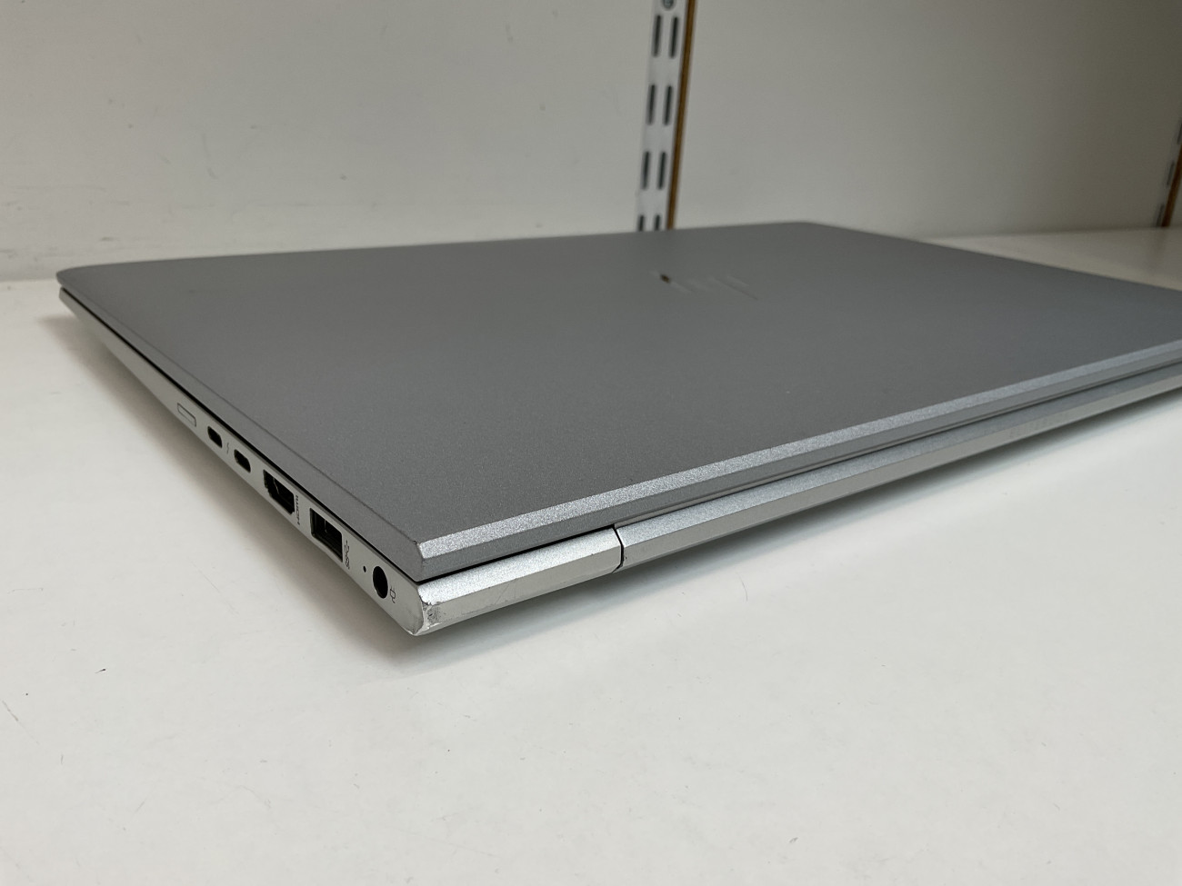 hpeb850g8.jpg