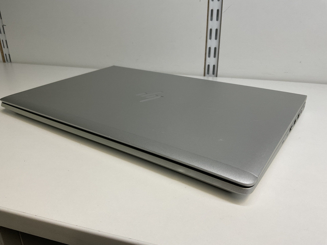 hpeb640g9.jpg