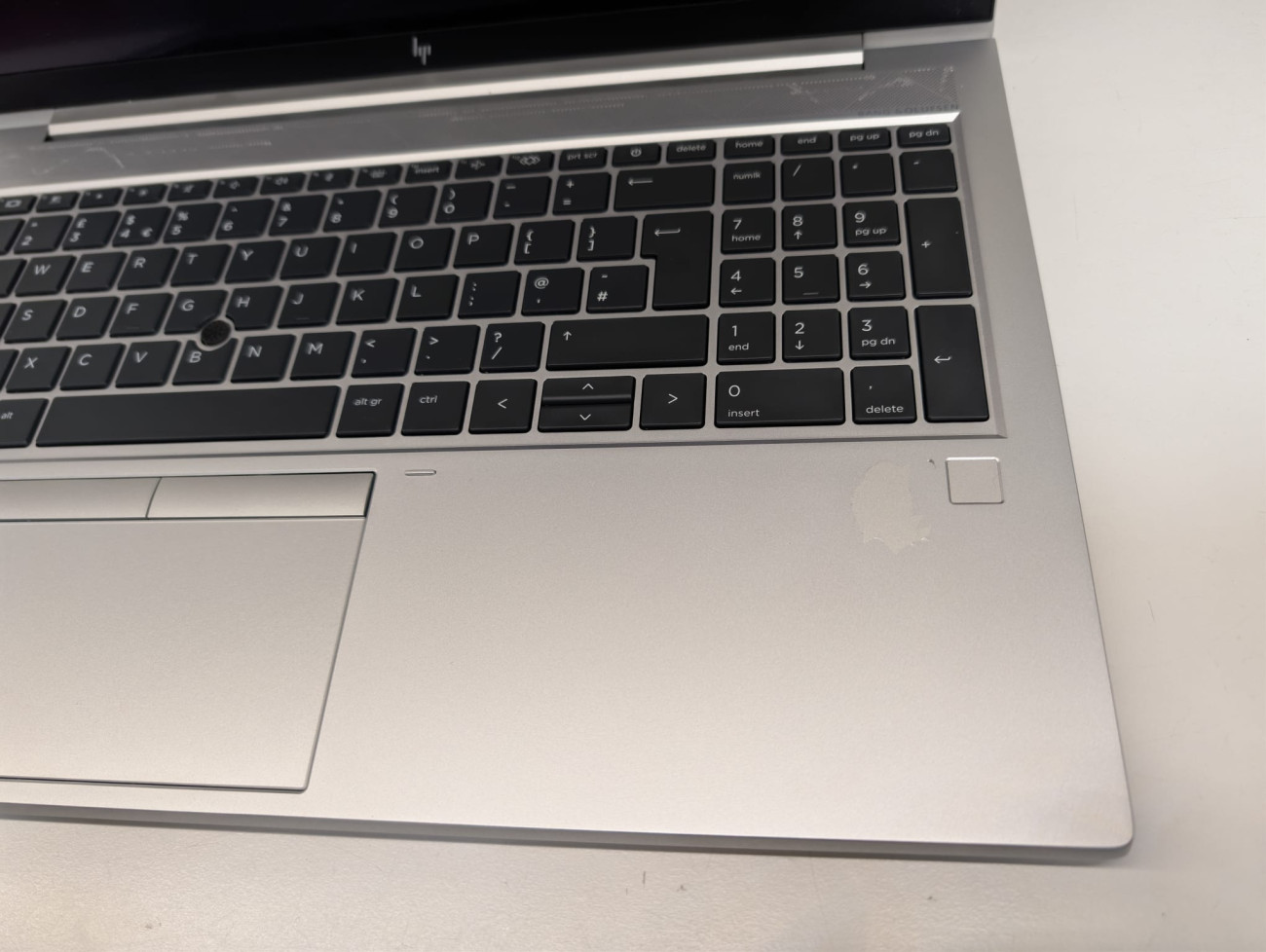 hpeb850g8.jpg