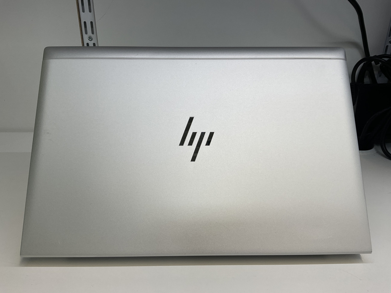 hpeb835g8.jpg