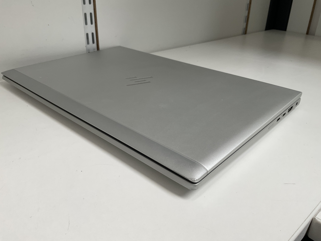 hpe845g8.jpg
