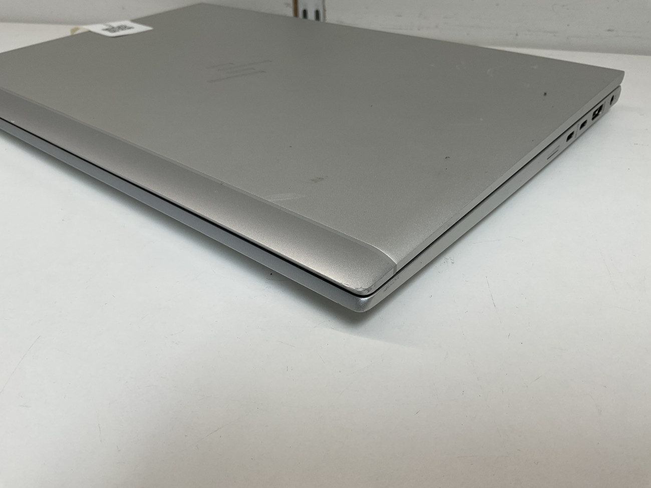 hpe845g8.jpg