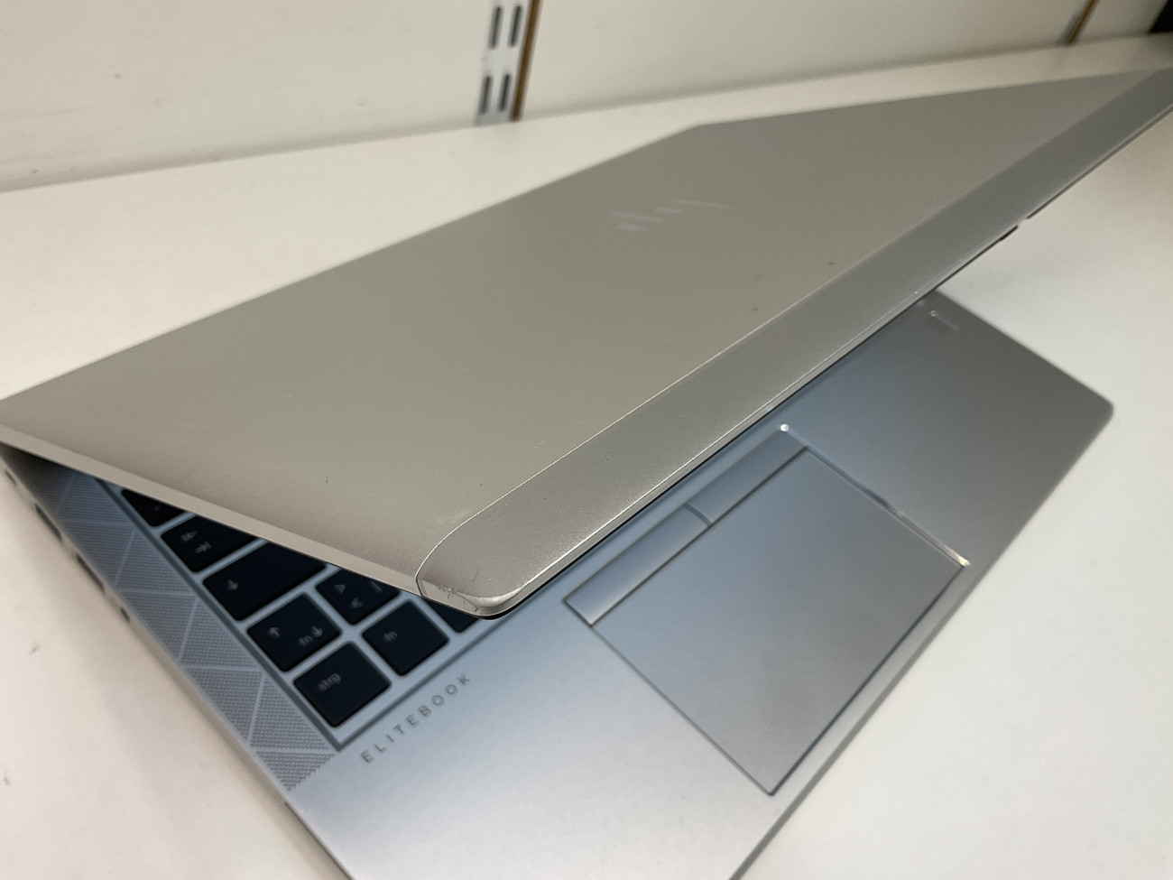 hpe845g8.jpg