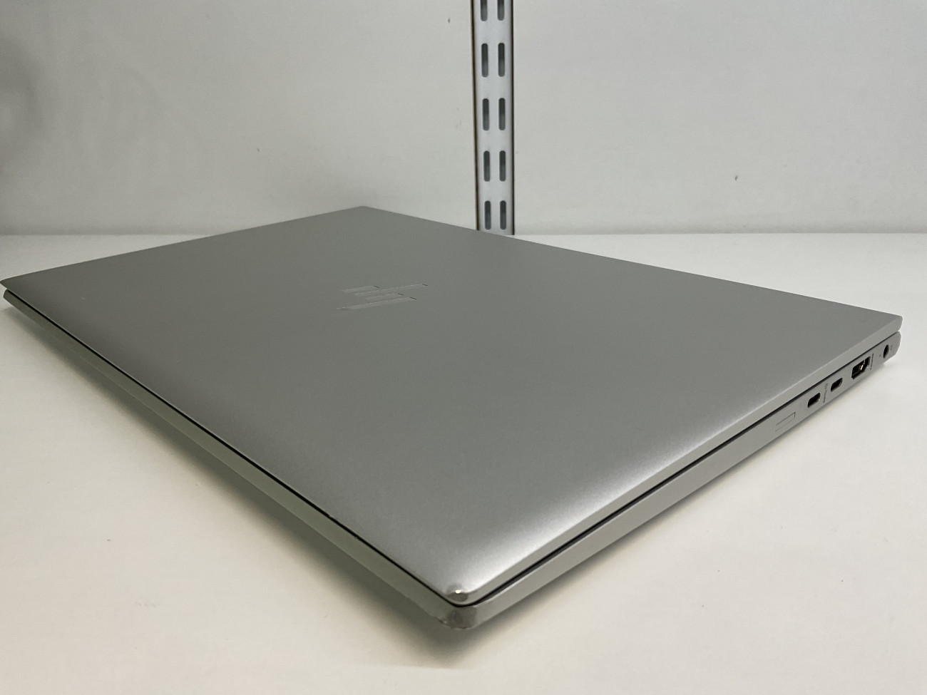 hpeb840845g7.jpg