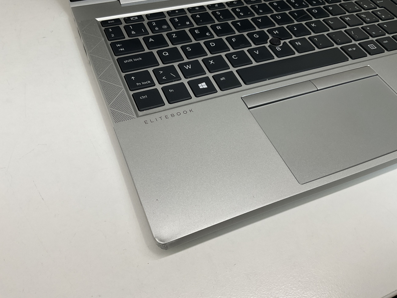 hpeb840845g7.jpg